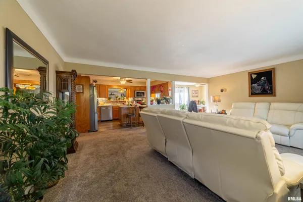 $290,000 | 825 South 24th Street, Quincy, IL 62301