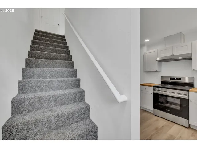 $999,000 | 4070 Barger Drive, Eugene, OR 97402