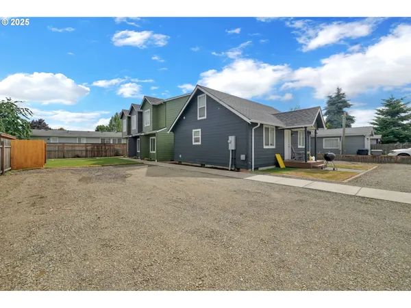 $999,000 | 4070 Barger Drive, Eugene, OR 97402