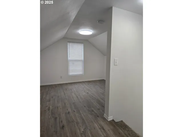 $999,000 | 4070 Barger Drive, Eugene, OR 97402