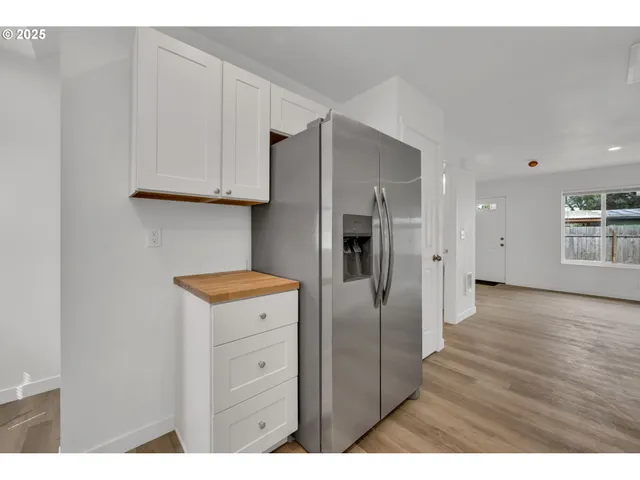 $999,000 | 4070 Barger Drive, Eugene, OR 97402