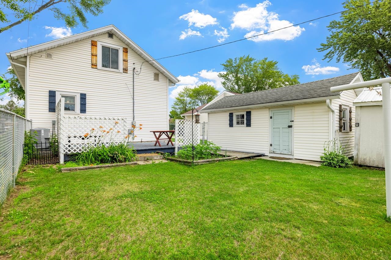 2909 Algoma Street Stevens Point, WI 54481 - Photo 38 of 41