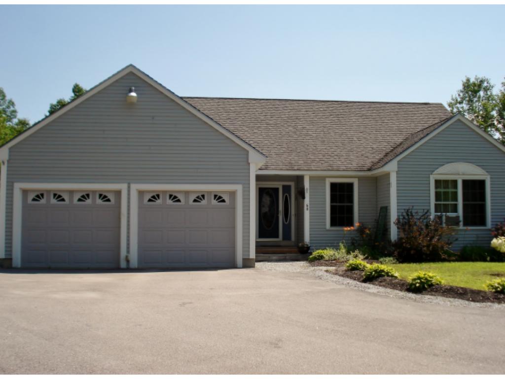 60 Ridgetop Lane Henniker, NH 03242 - Photo 2 of 36 Gallery Image 2