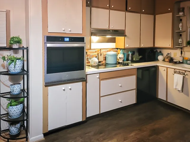 $295,000 | 1404 Fannin Street, Columbus, TX 78934