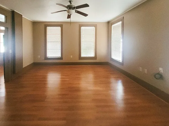 $295,000 | 1404 Fannin Street, Columbus, TX 78934