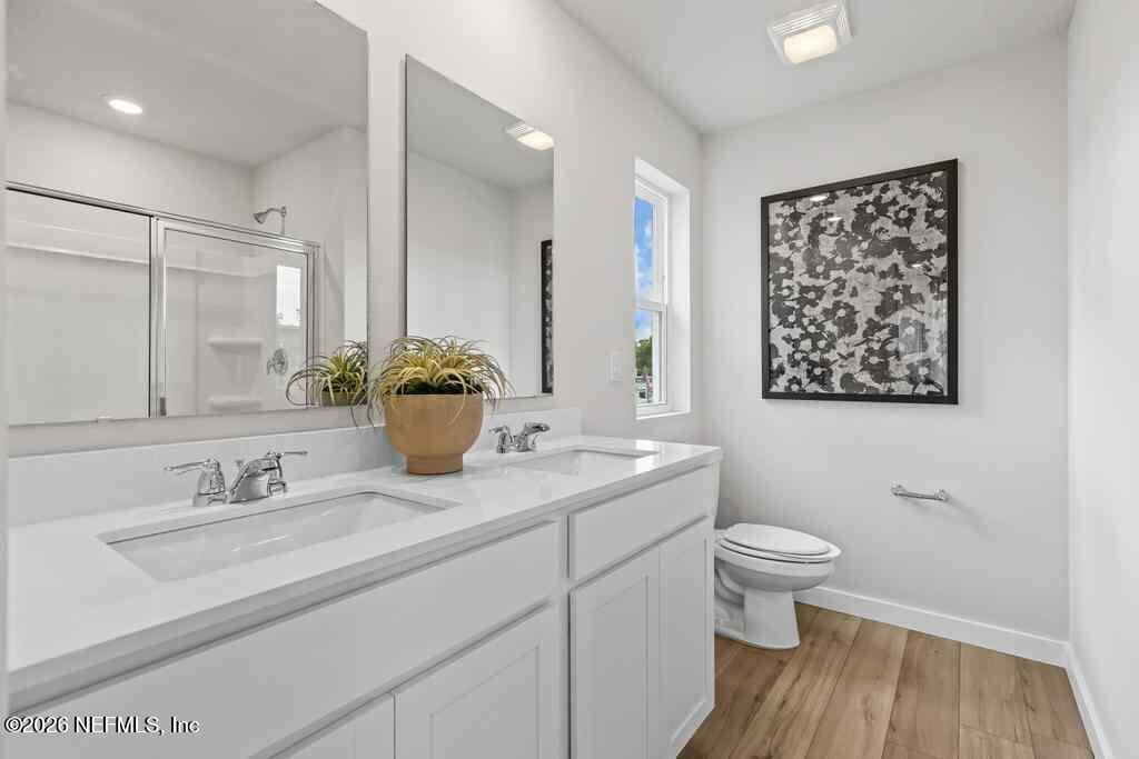 10747 Waterfield Road Jacksonville, FL 32210 - Photo 17 of 24 Crescent primary bath - bishop
