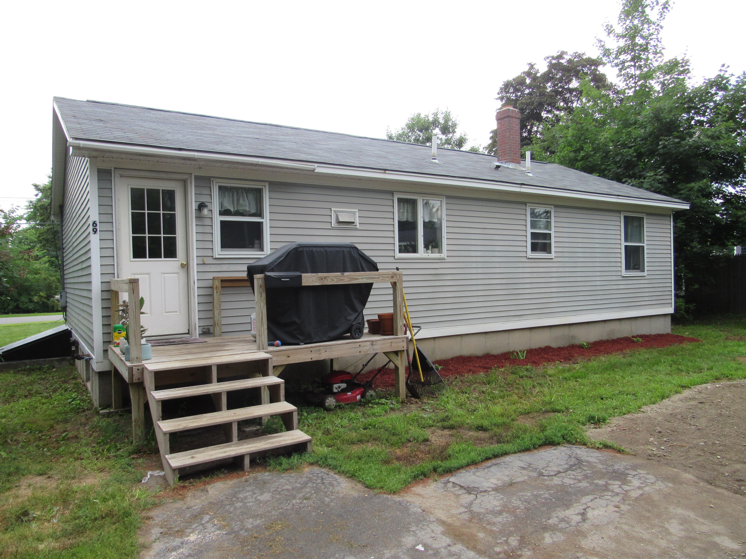69 Russell Road Skowhegan, ME 04976 - Photo 5 of 21 IMG_3162