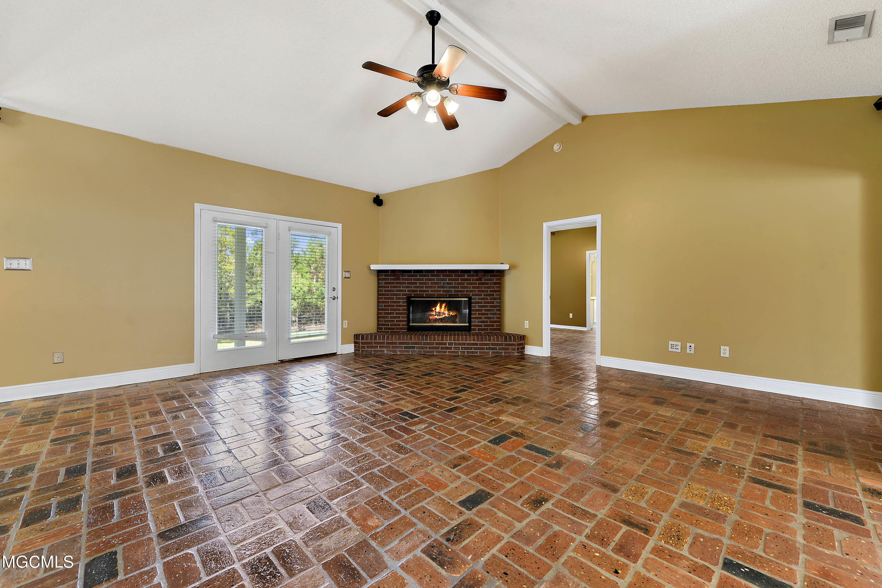 5711 Dead River Road Gautier, MS 39553 - Photo 4 of 27 005
