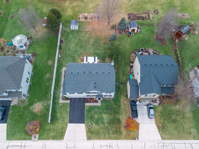 $319,900 | 1206 Kennedy Drive, Kirkland, IL 60146