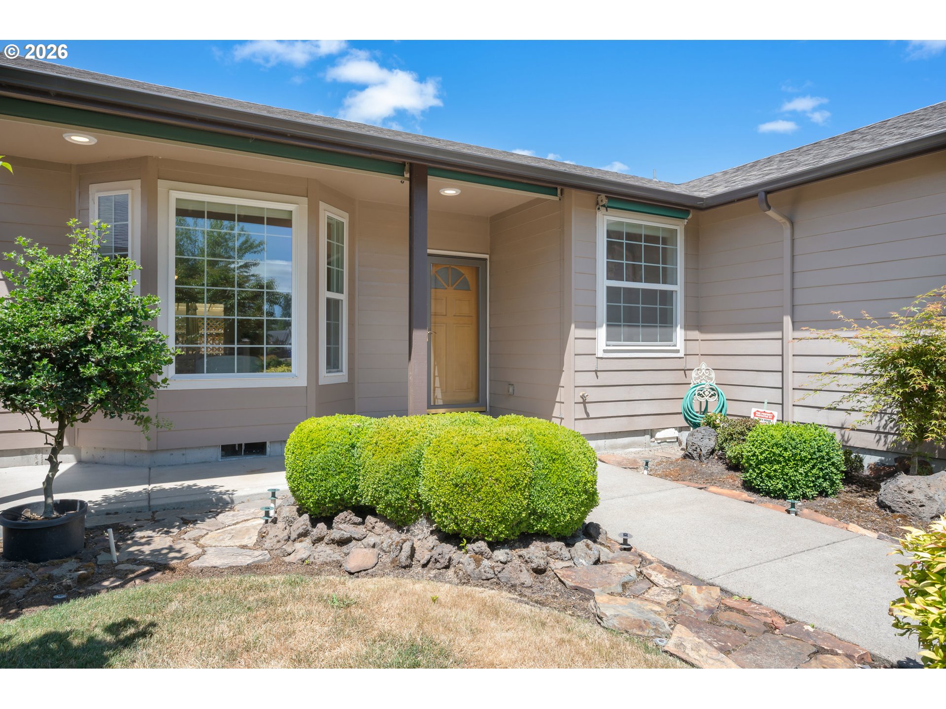 1376 Andersen Lane Eugene, OR 97404 - Photo 5 of 43