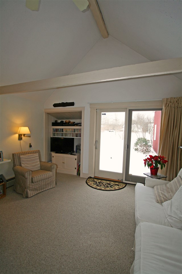 114 Boston Post Road Amherst, NH 03031 - Photo 17 of 40