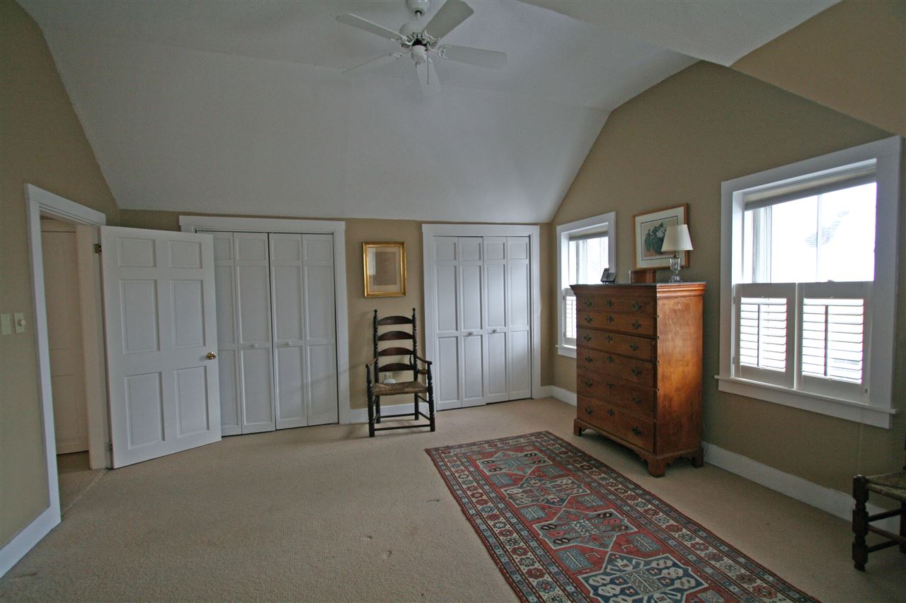 114 Boston Post Road Amherst, NH 03031 - Photo 21 of 40
