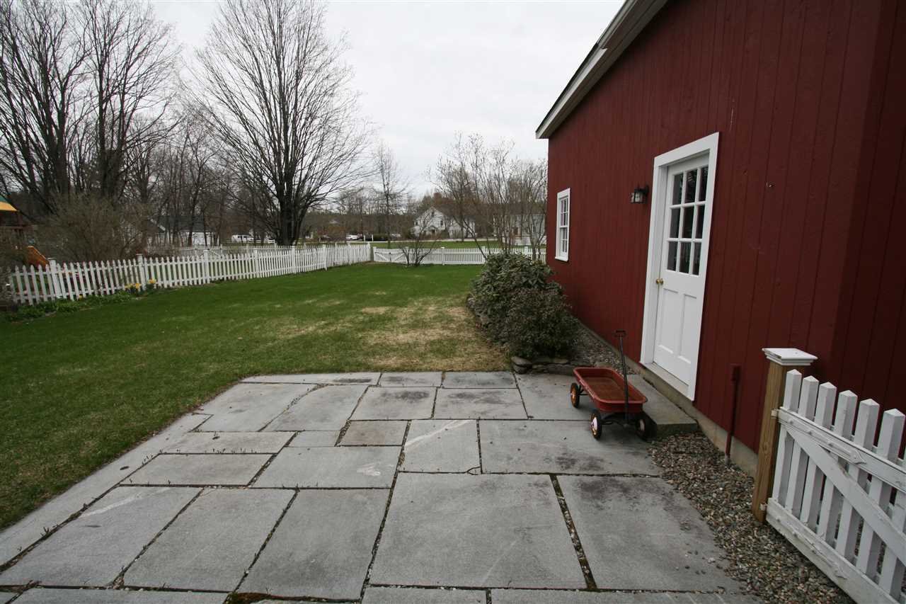 114 Boston Post Road Amherst, NH 03031 - Photo 35 of 40