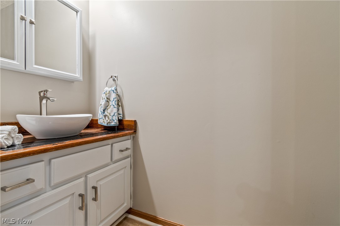 9425 Stone Road Litchfield, OH 44253 - Photo 11 of 30 Gallery Image 11