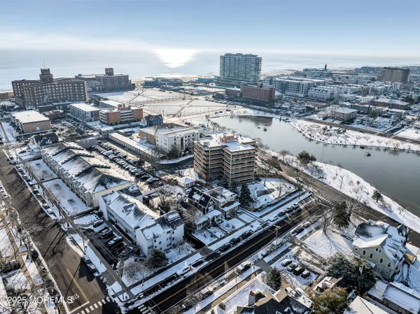 $2,700 | 321 Sunset Avenue, Unit 3H, Asbury Park, NJ 07712