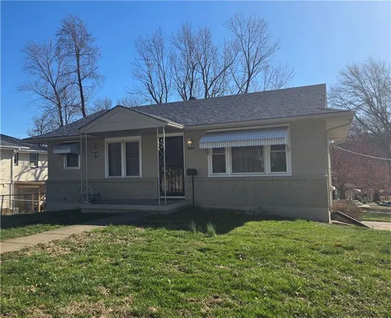 $145,000 | 2435 South Glenwood Avenue, Independence, MO 64052