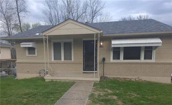 $145,000 | 2435 South Glenwood Avenue, Independence, MO 64052