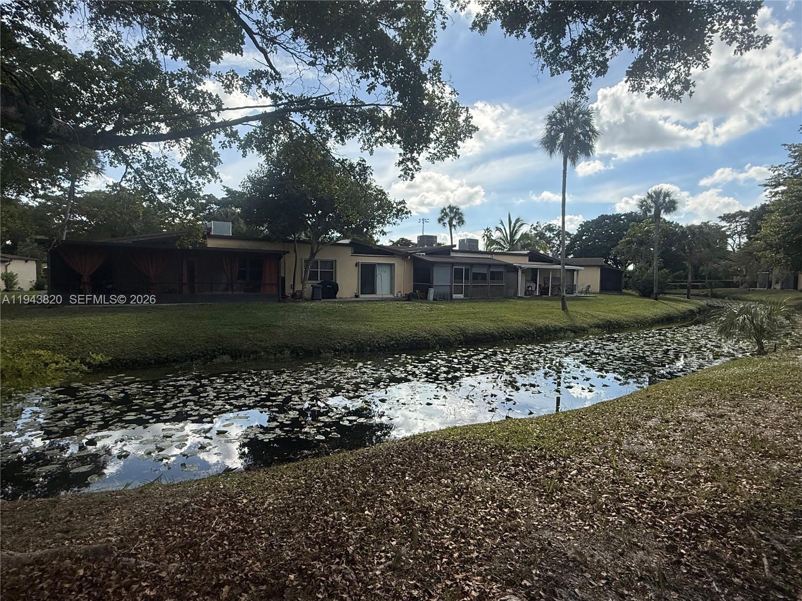 121 Gate Road, Unit 264 Hollywood, FL 33024 - Photo 28 of 32 Gallery Image 28