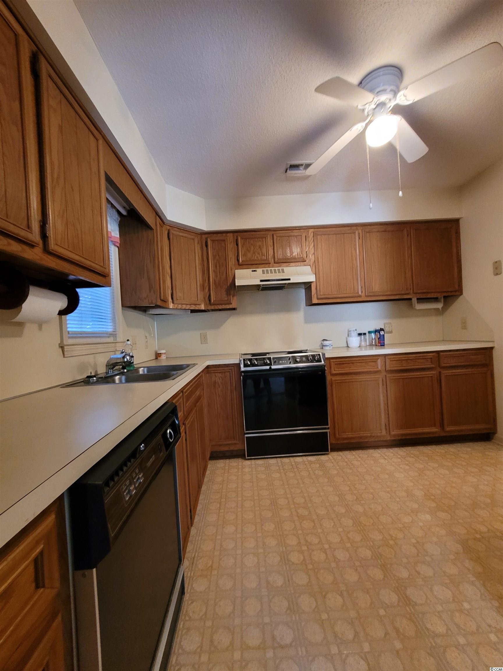 832 Kittiwake Lane Murrells Inlet, SC 29576 - Photo 9 of 11