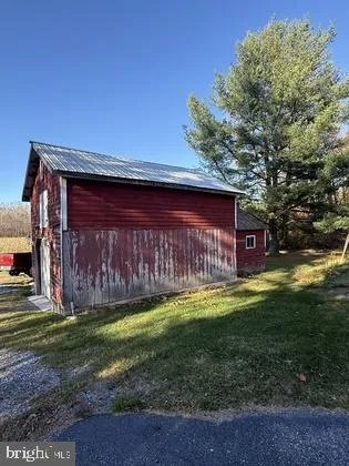 a view of lake with houses