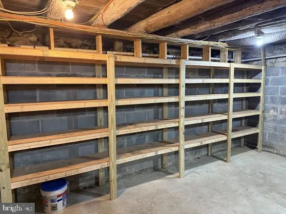 a picture of a bathroom