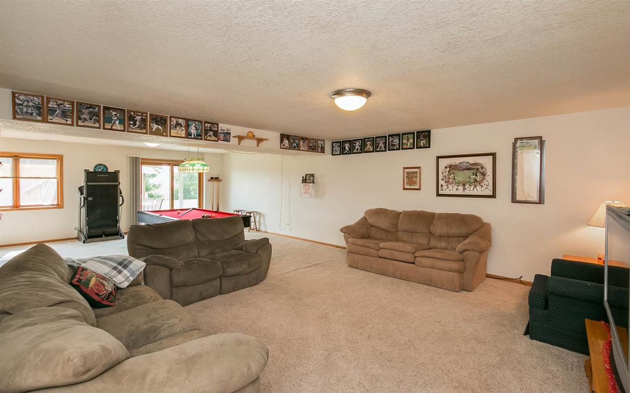 175 Windsor Road North Liberty, IA 52317 - Photo 11 of 25 Gallery Image 11