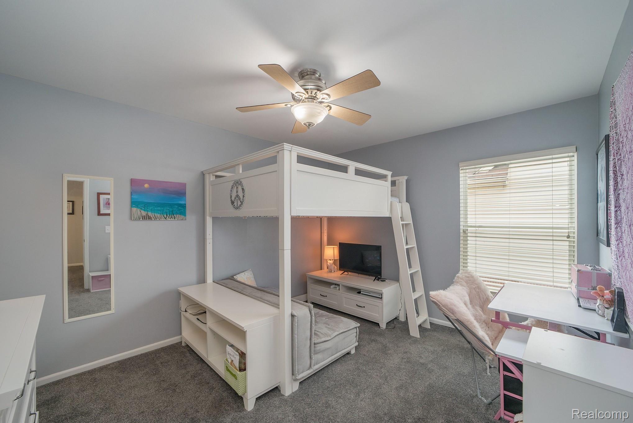 30753 Bradmore Road Warren, MI 48092 - Photo 18 of 38 Bedroom 2.jpg