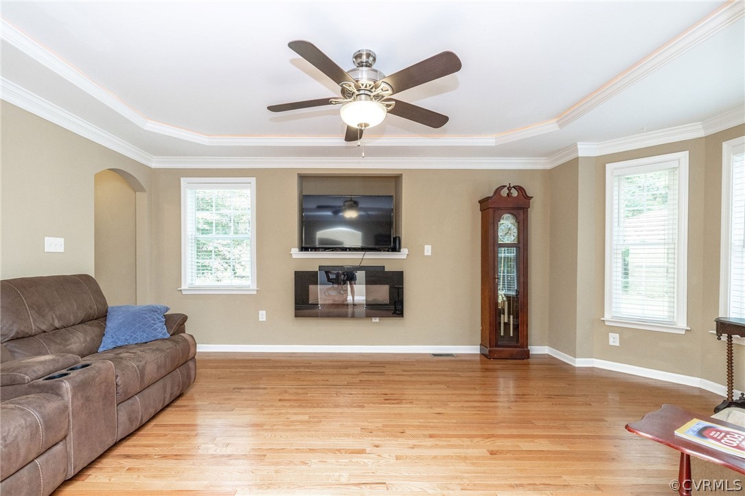 4952 Shannon Road Kents Store, VA 23084 - Photo 2 of 40 a living room with furniture and a large window