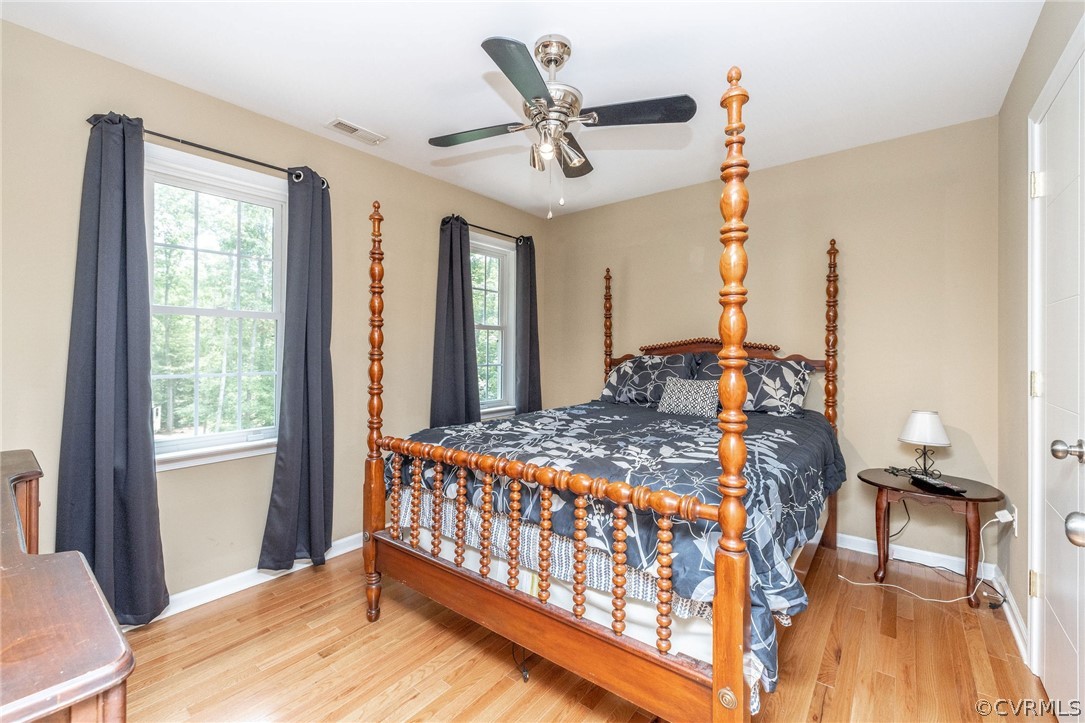 4952 Shannon Road Kents Store, VA 23084 - Photo 23 of 40 a bed room with a bed and a window