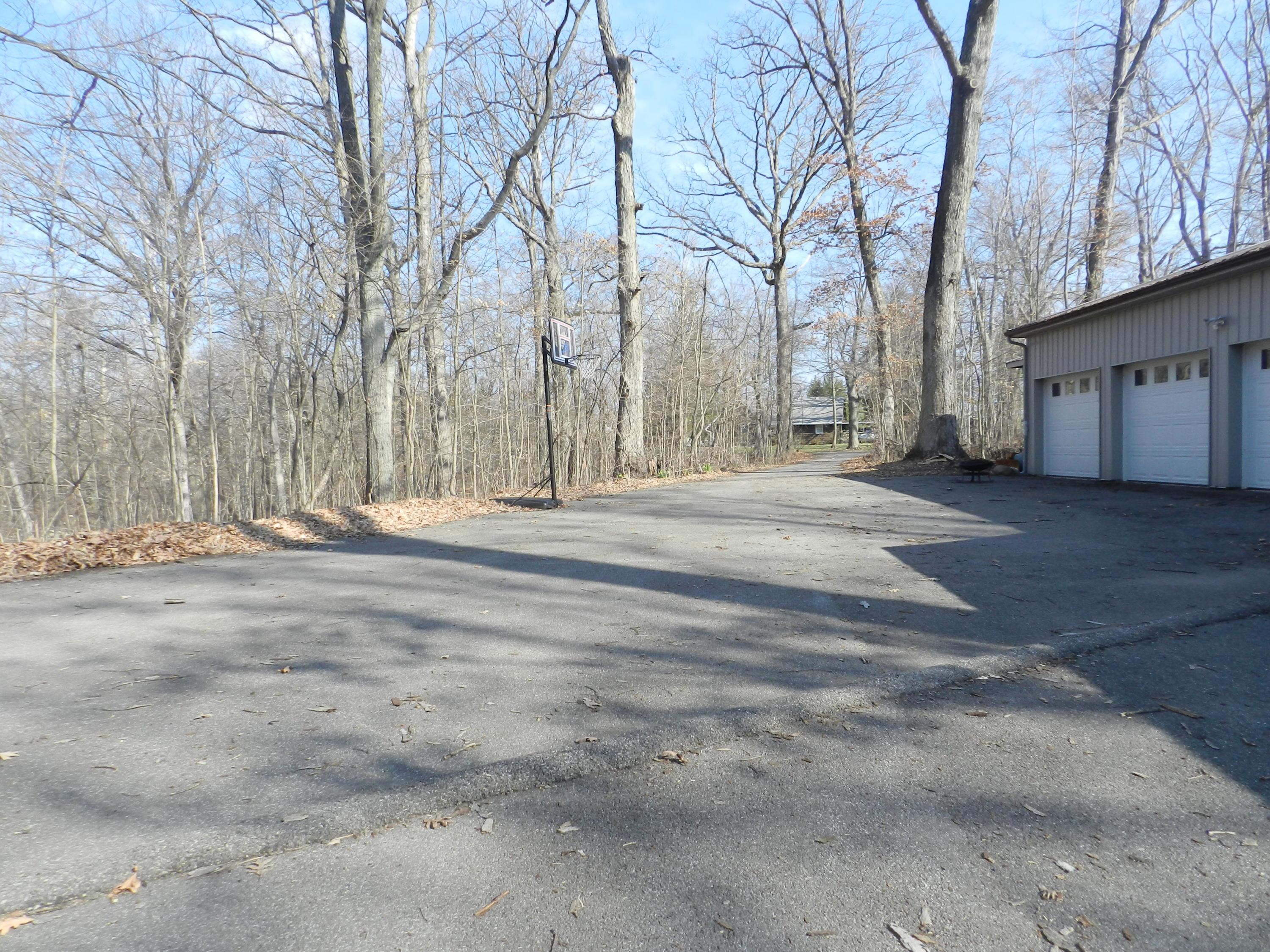 2061 Hyatts Road Delaware, OH 43015 - Photo 39 of 44 Gallery Image 39
