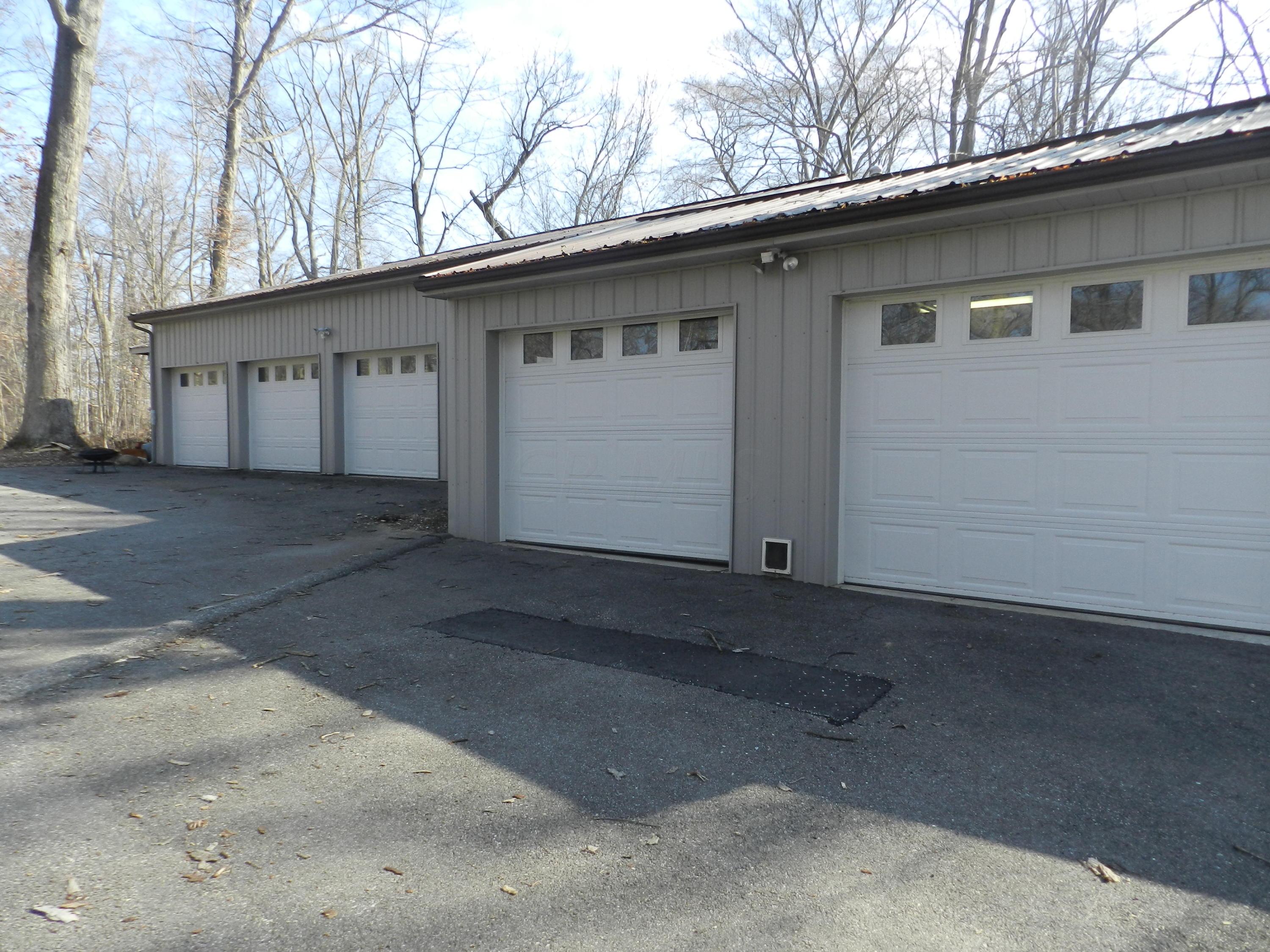 2061 Hyatts Road Delaware, OH 43015 - Photo 4 of 44 Gallery Image 4