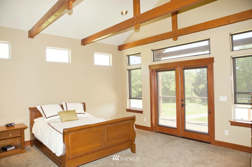 704 East Smith Road Bellingham, WA 98226 - Photo 20 of 25 Gallery Image 20