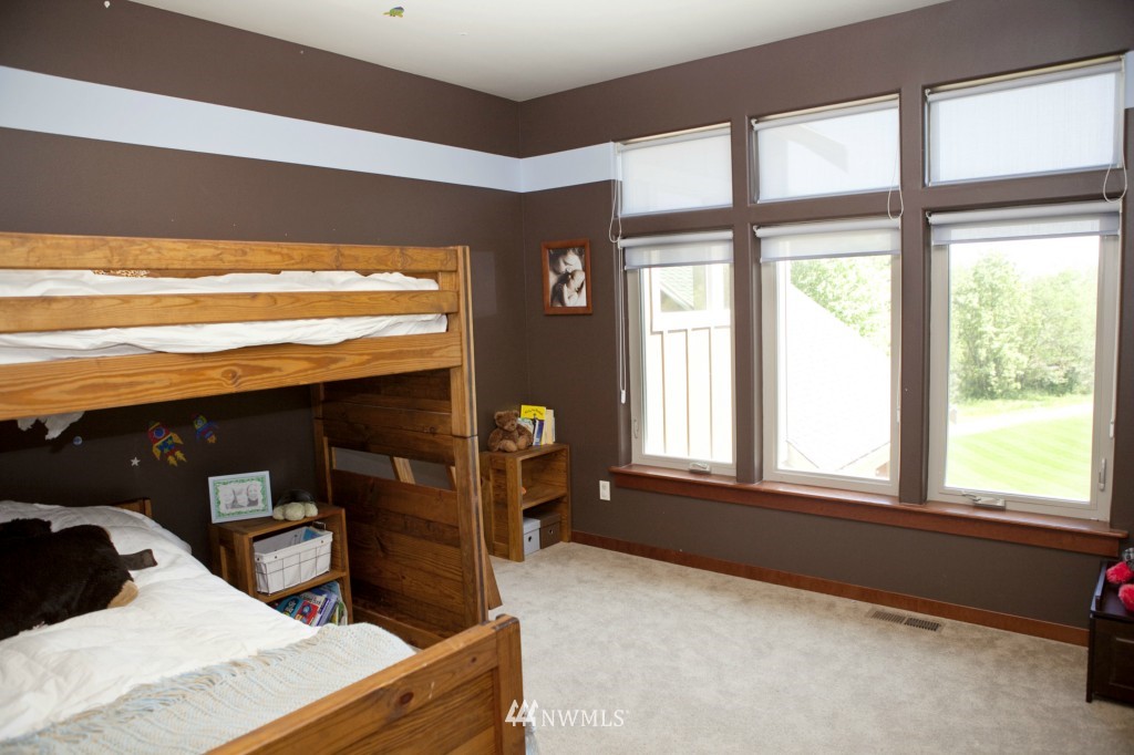 704 East Smith Road Bellingham, WA 98226 - Photo 21 of 25 Gallery Image 21
