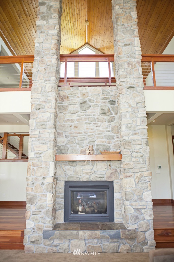 704 East Smith Road Bellingham, WA 98226 - Photo 10 of 25 Gallery Image 10