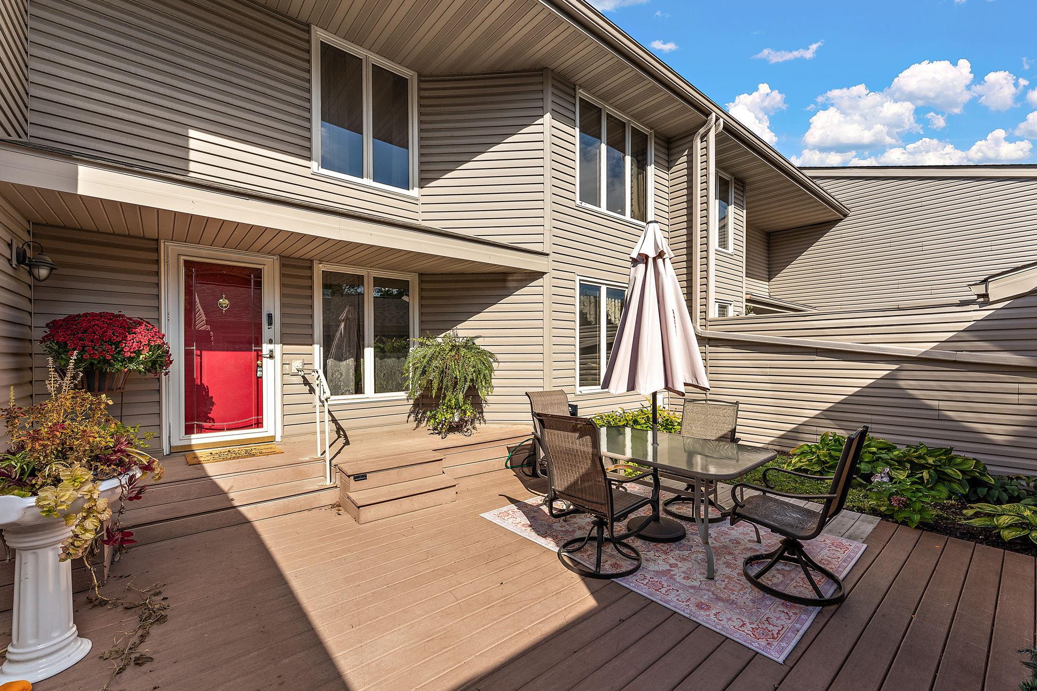 437 County Rd C West Roseville, MN 55113 - Photo 1 of 1 Gallery Image 1