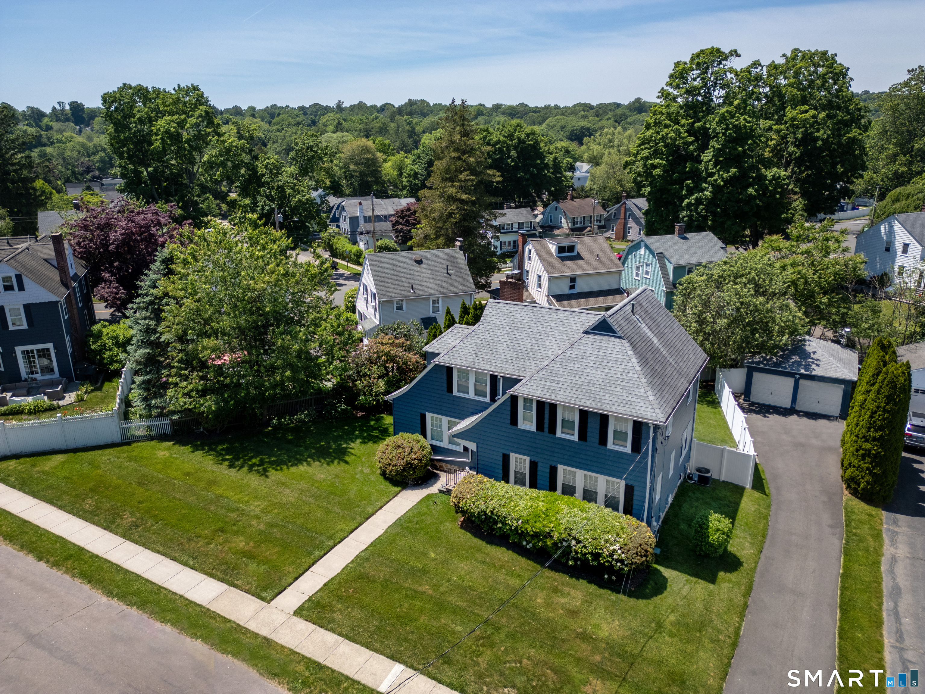 180 Rockland Road Fairfield, CT 06825 - Photo 1 of 36