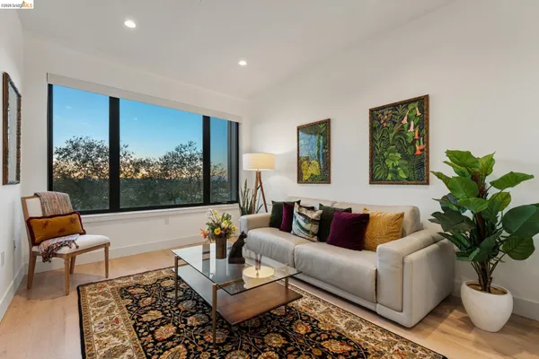 $510,000 | 2747 San Pablo Avenue, Unit 507, Berkeley, CA 94702