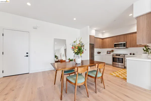 $510,000 | 2747 San Pablo Avenue, Unit 507, Berkeley, CA 94702