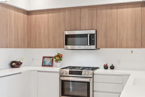 $510,000 | 2747 San Pablo Avenue, Unit 507, Berkeley, CA 94702