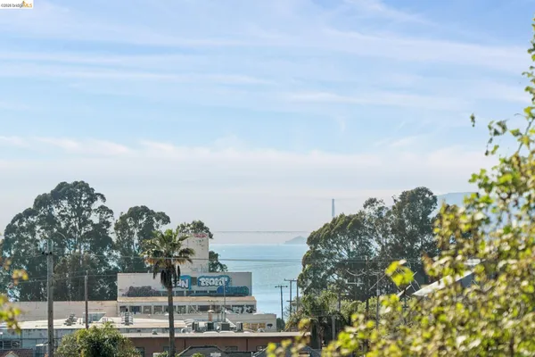 $510,000 | 2747 San Pablo Avenue, Unit 507, Berkeley, CA 94702