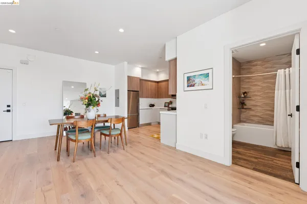 $510,000 | 2747 San Pablo Avenue, Unit 507, Berkeley, CA 94702