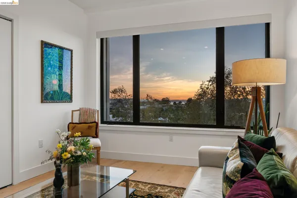 $510,000 | 2747 San Pablo Avenue, Unit 507, Berkeley, CA 94702