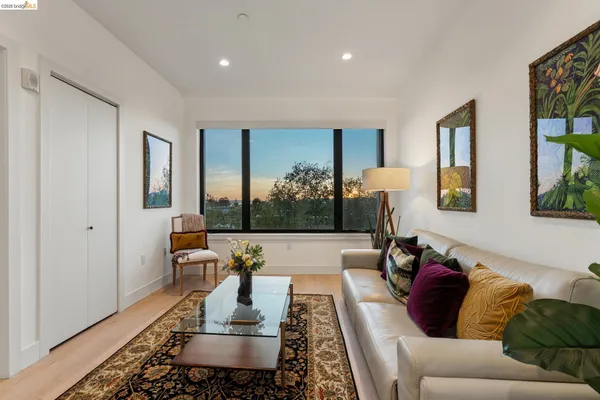 $510,000 | 2747 San Pablo Avenue, Unit 507, Berkeley, CA 94702