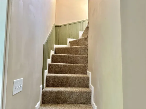 $769,900 | 6 Stockwell Street, Providence, RI 02909