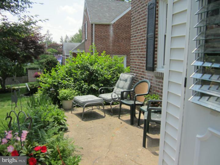 314 Edgemore Road Secane, PA 19018 - Photo 3 of 25 Patio