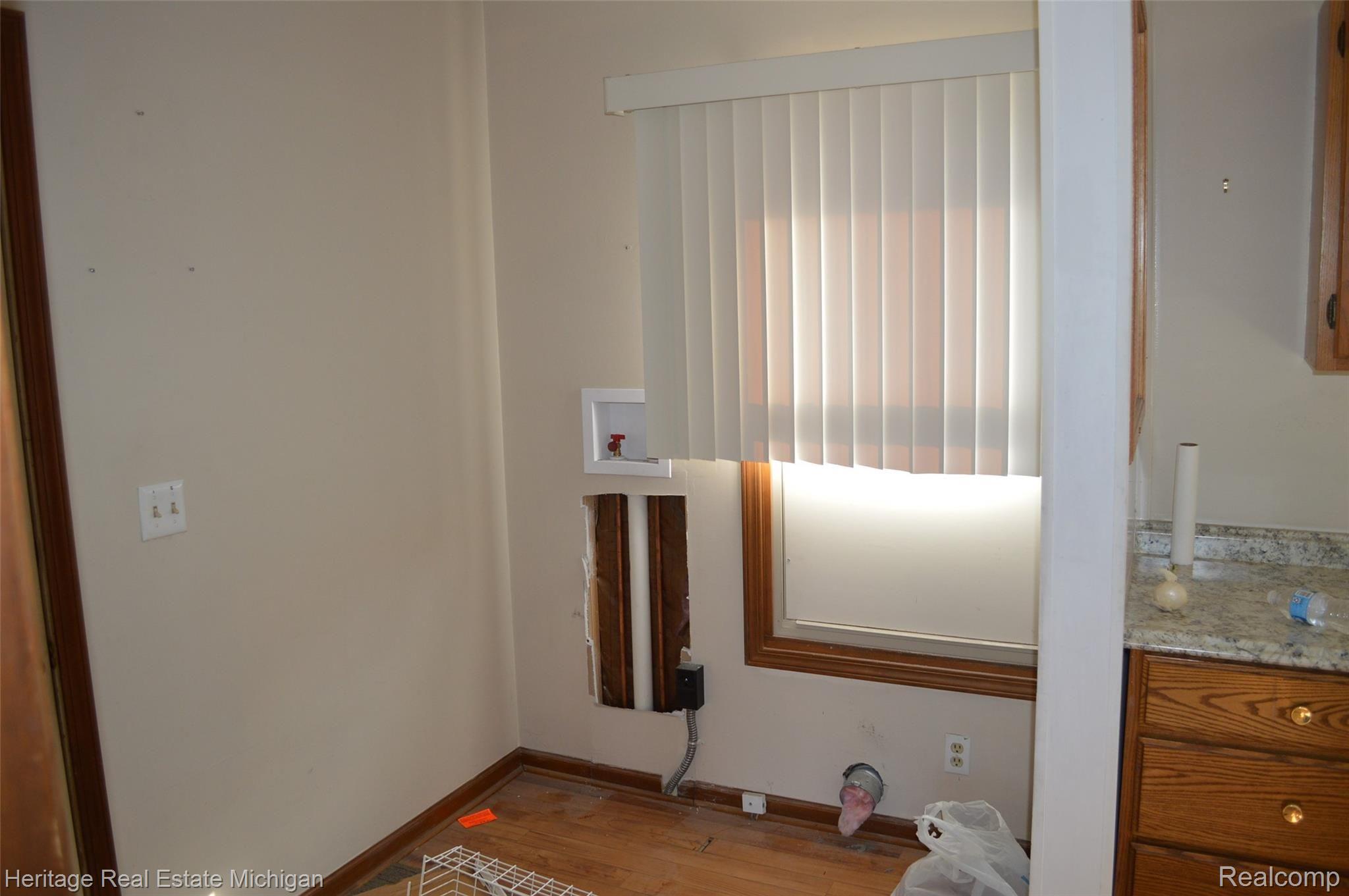 10860 Antcliff Road Fowlerville, MI 48836 - Photo 15 of 30 DSC_1172.JPG