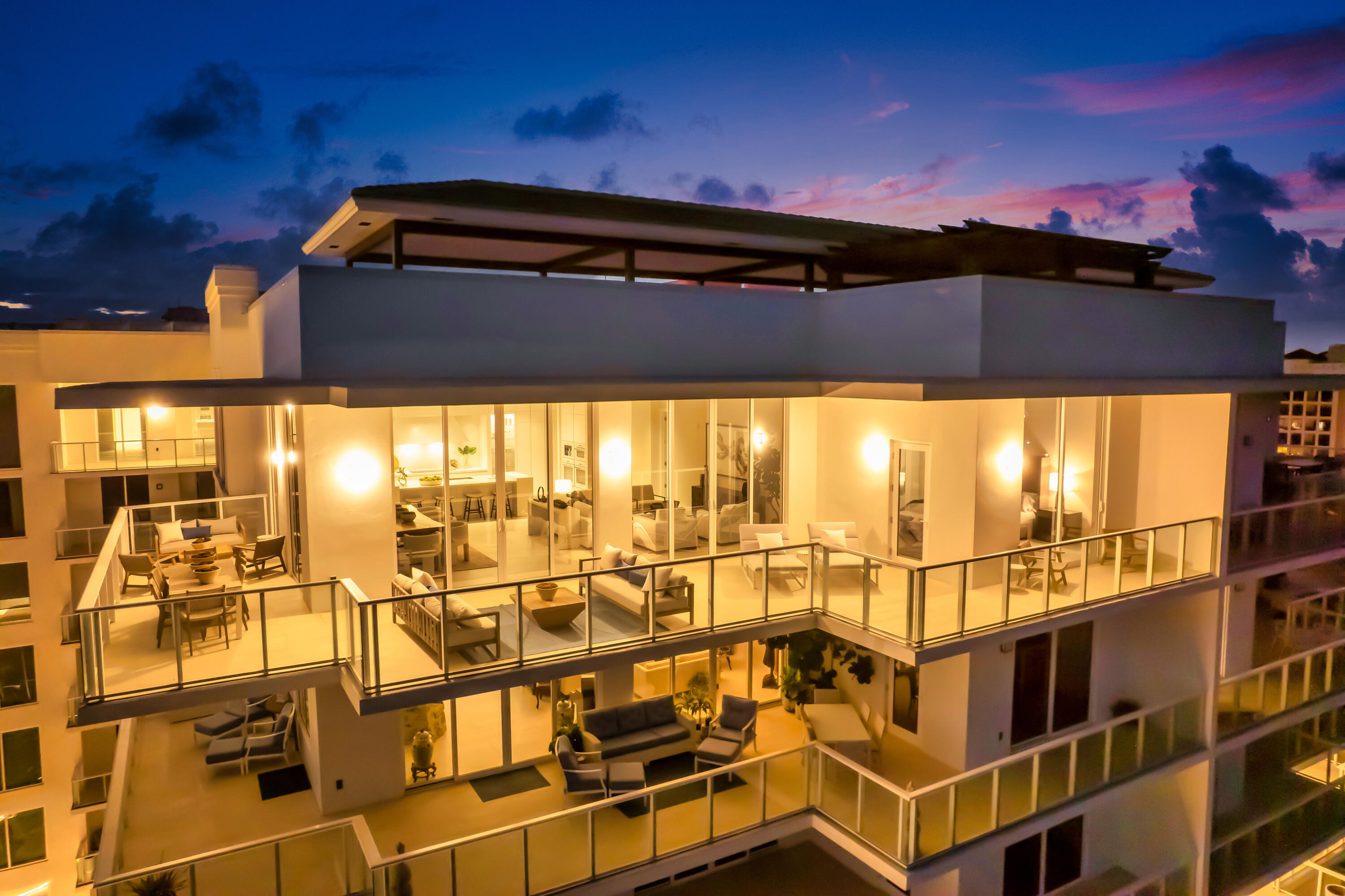 200 Southeast Mizner Boulevard, Unit PH18 Boca Raton, FL 33432 - Photo 12 of 49 a view of building along with windows