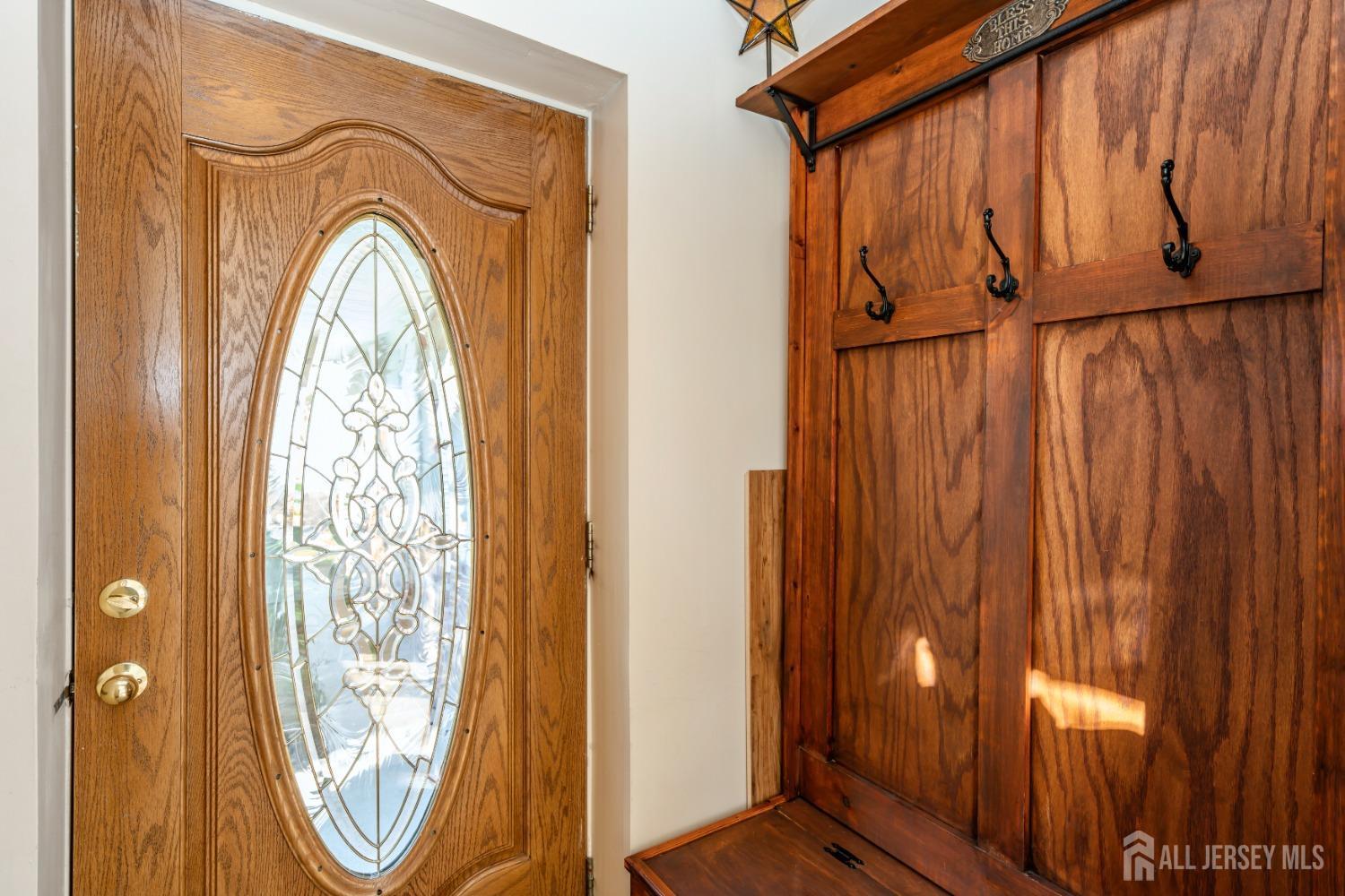 11 Gurley Road Edison, NJ 08817 - Photo 4 of 24 a view of walk in closet with window