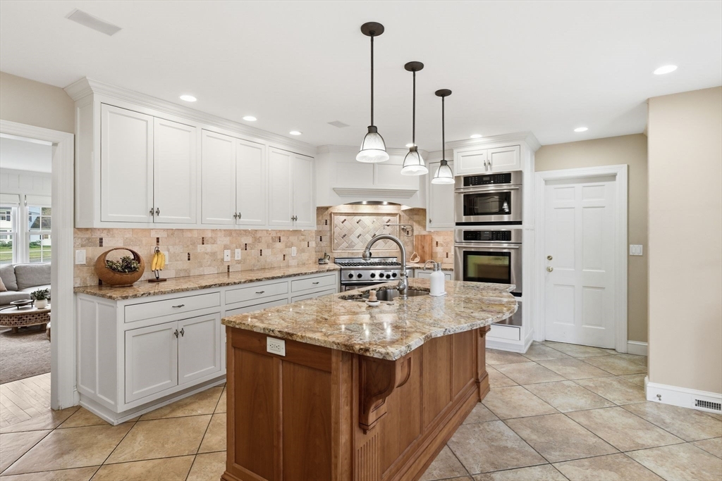 324 Farmington Road Longmeadow, MA 01106 - Photo 14 of 42 Gallery Image 14