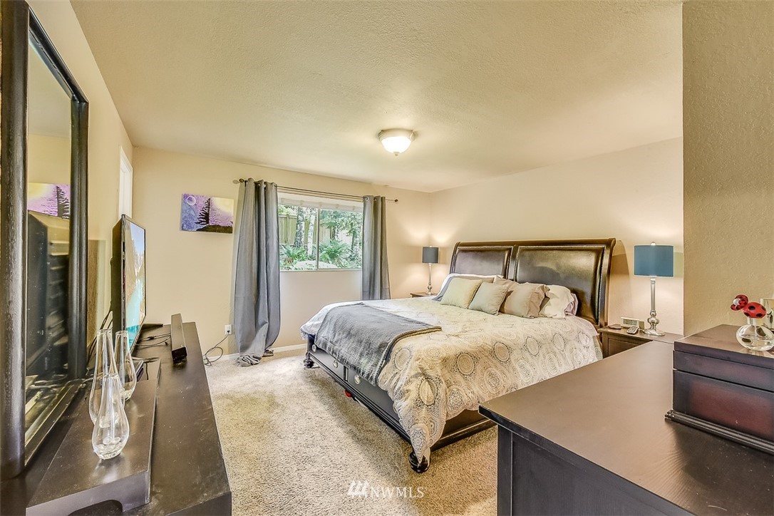 15 219th Place Southwest Bothell, WA 98021 - Photo 11 of 24
